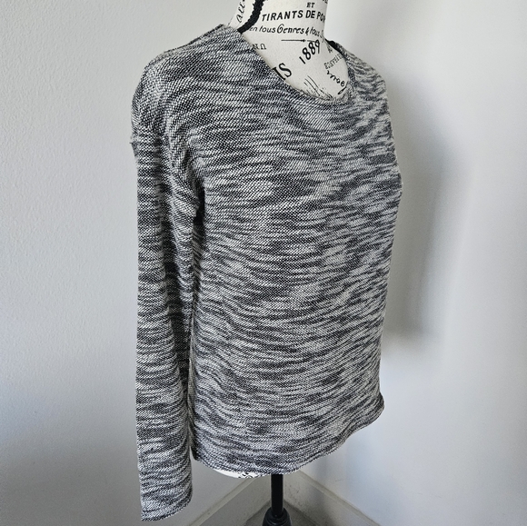 🇨🇵 camaieu sweater lightweight  polyester gray size small 🇨🇵 - Picture 7 of 7